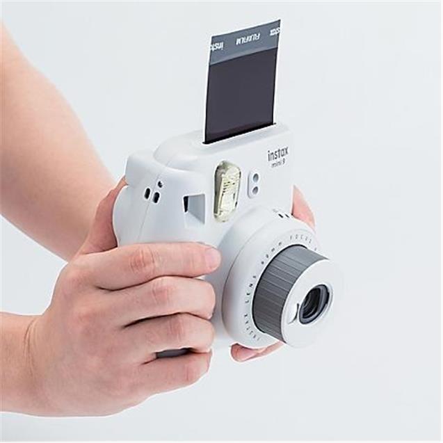 Camara Fujifilm 9450 Instax Mini9 White