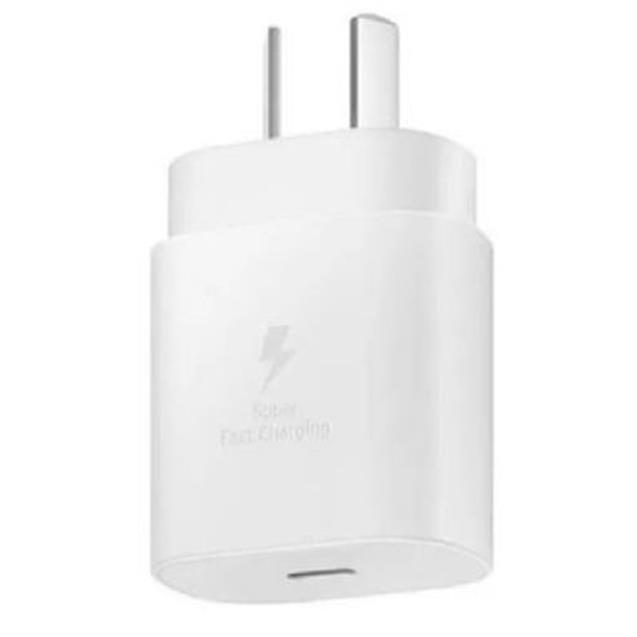 Cargador Samsung inalámbrico Duo C/Cable-Blanco (EP-P5400TWSGAR)