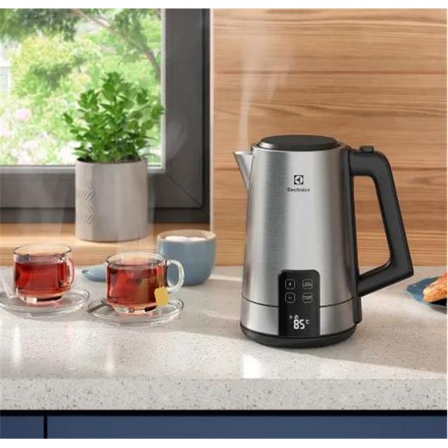 Pava Eléctrica Electrolux Digital 2 Lts Inox (EEK50)