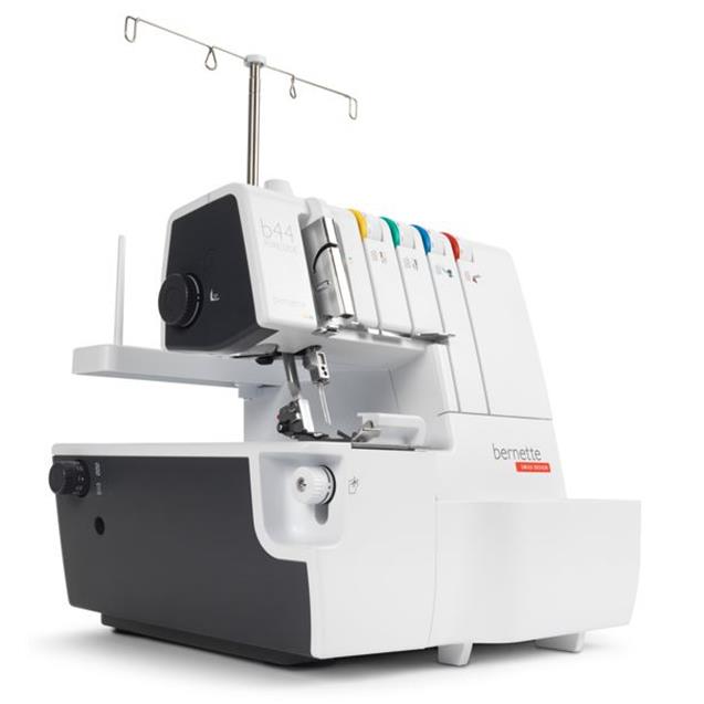 Máquina De Coser Bernette Línea 40 Overlock  B44